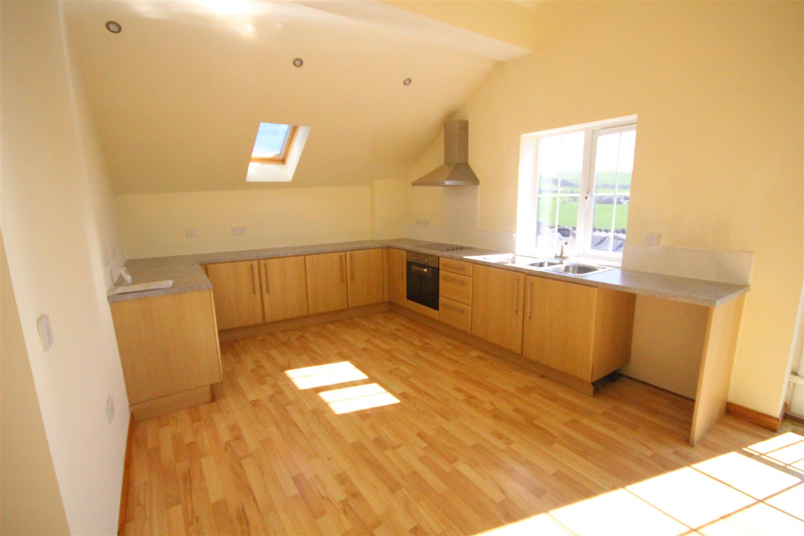 2 bedroom apartment For Sale in Colne - IMG_9554.JPG